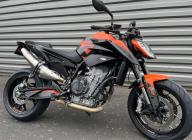 KTM 890 DUKE A2