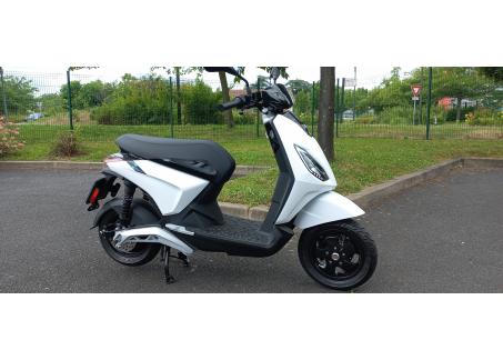 PIAGGIO 1 ACTIVE 