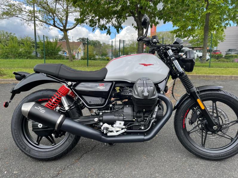 MOTO GUZZI V7 STONE
